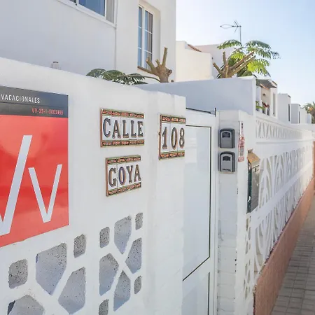 Calle Goya 108 شقة *